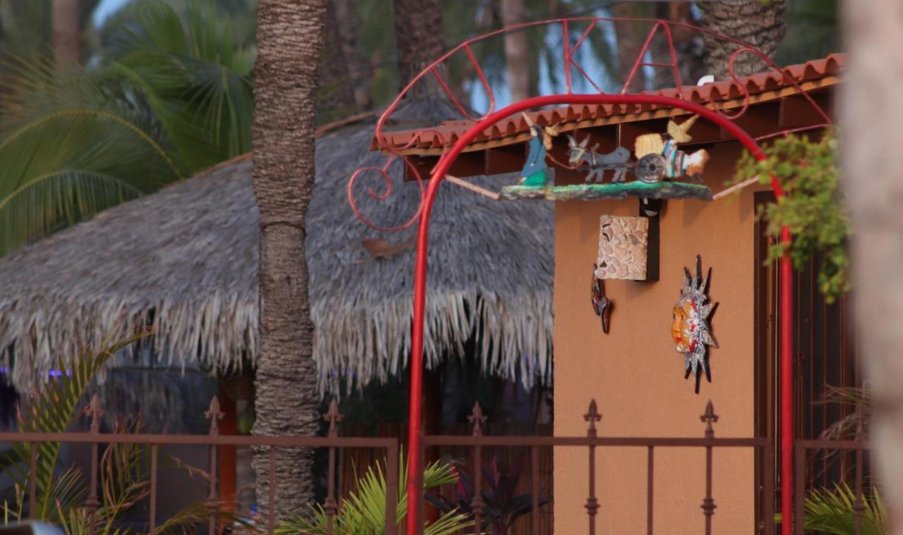 Sukasa Bungalows โลเรโต ภายนอก รูปภาพ