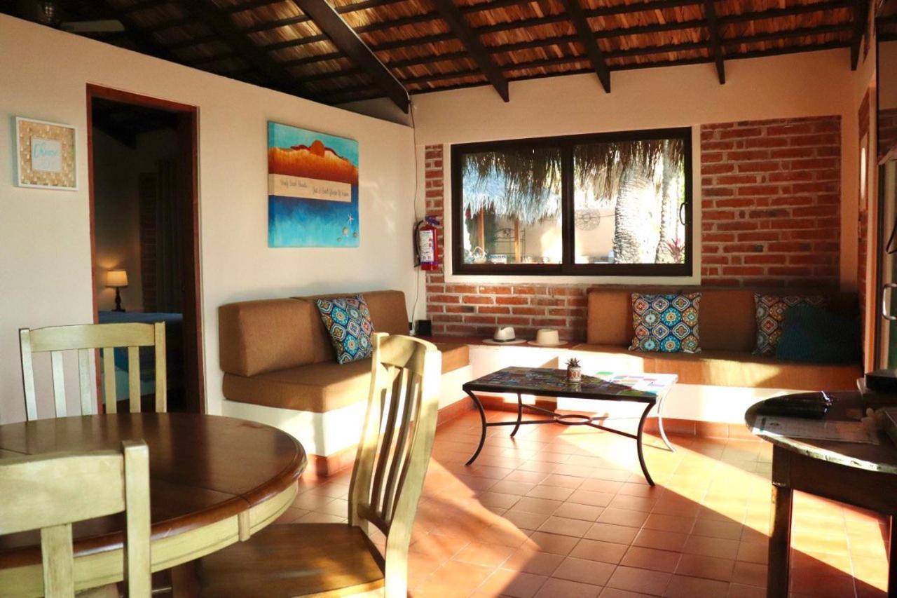 Sukasa Bungalows โลเรโต ภายนอก รูปภาพ